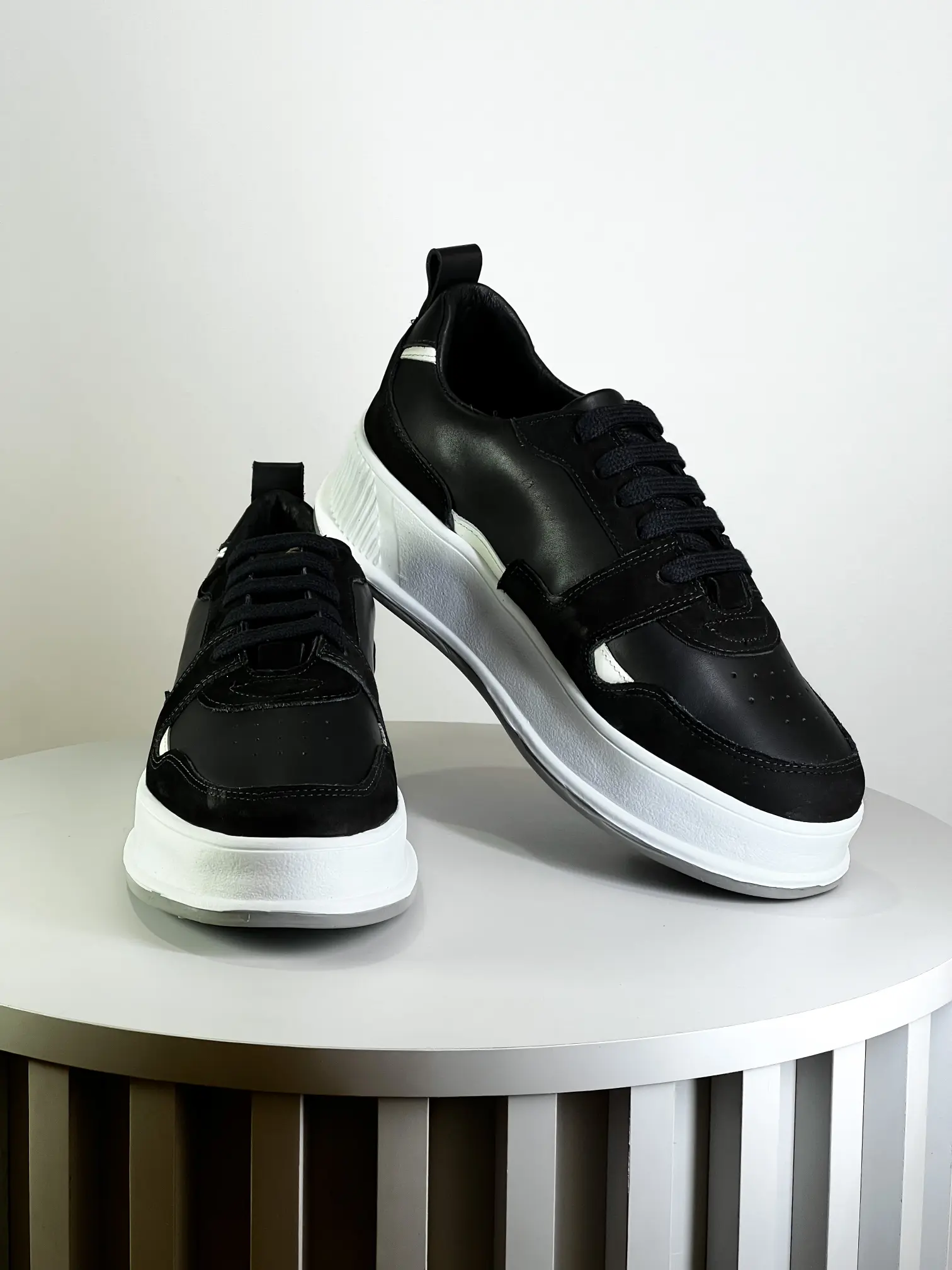 Sneaker Zetsus Porche Preto com Branco