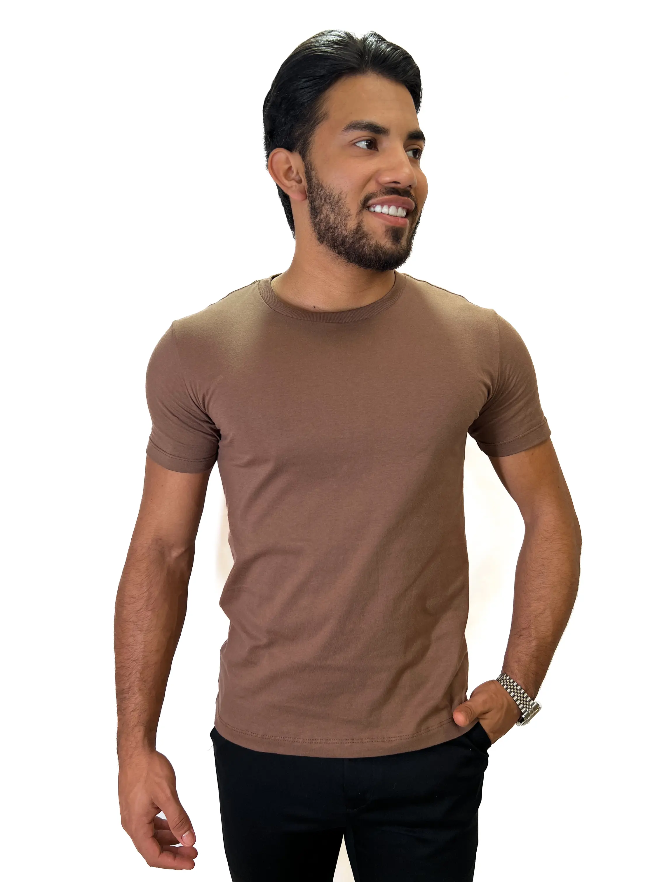 Camiseta Básica Zetsus Marrom Claro em Algodão Menegotti