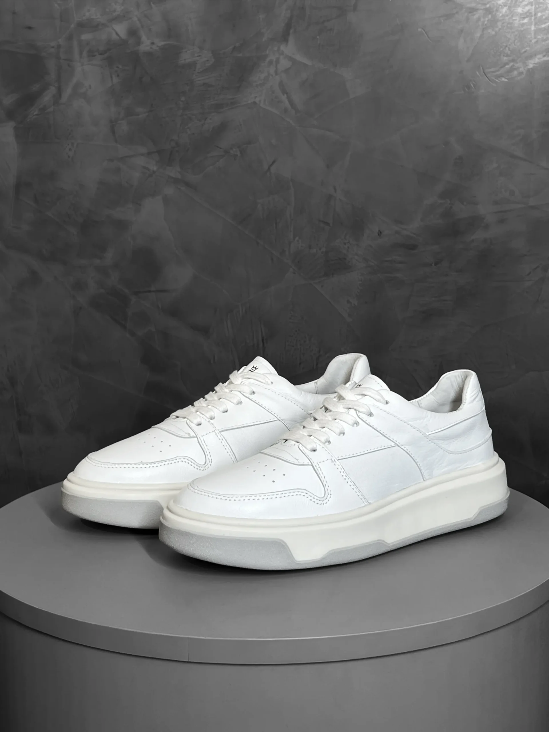 IMG_2852 Sneaker Zetsus Benuccio Branco em Couro Legítimo - Imagem 1